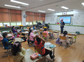 김해합성초등학교 장애인식개선 교육 진행